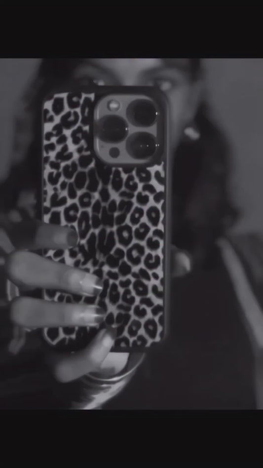 2D cheetah print case available in all brands